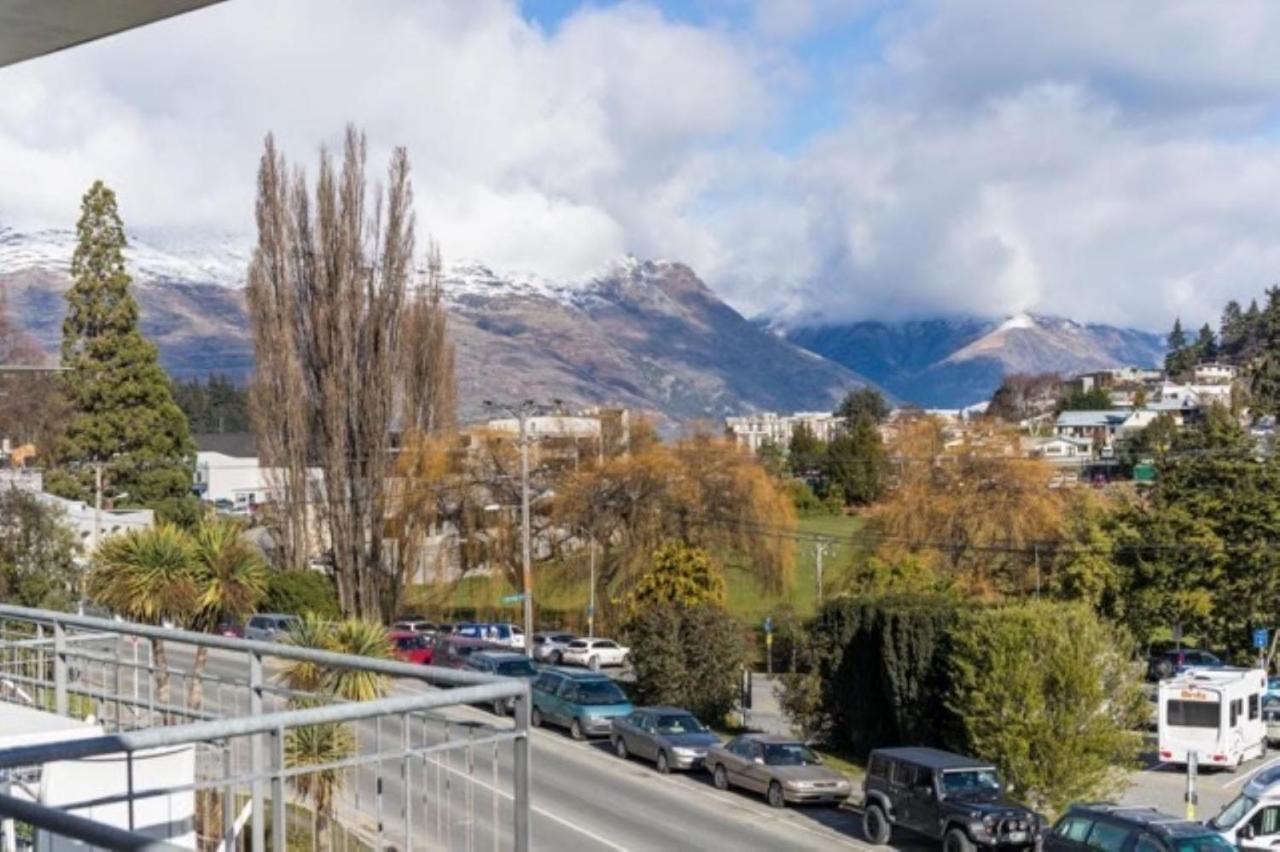 Mountain View City Apartment Квинстаун Экстерьер фото