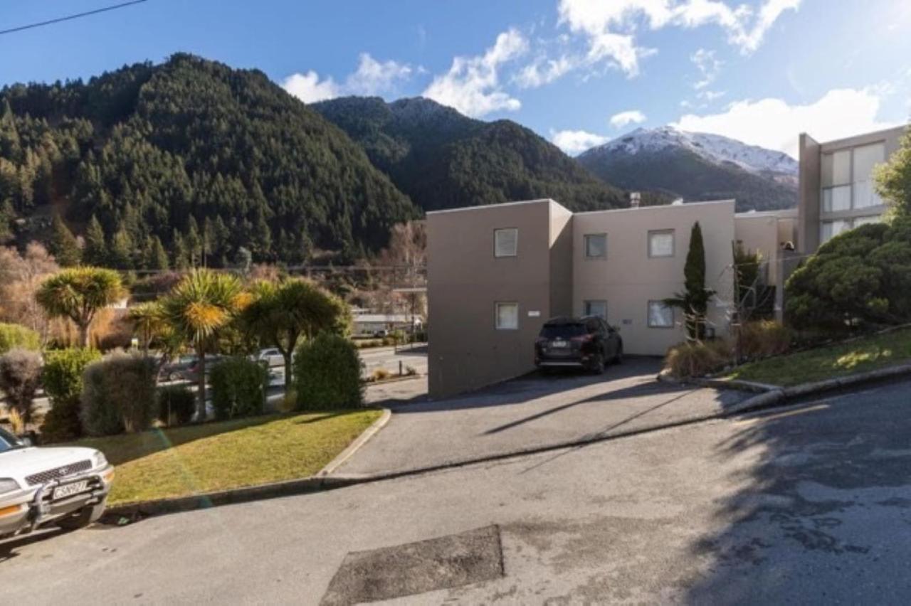 Mountain View City Apartment Квинстаун Экстерьер фото